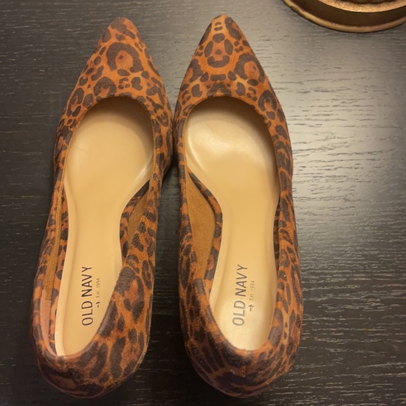 Leopard print 3 in pumps by Old Navy - Picture 5 of 5